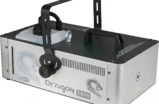 Rookmachine Showtec Dragon 2000 van de zijkant.